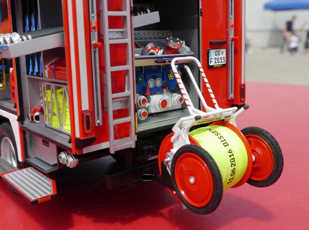 Schlingmann Feuerwehrauto Modell Details 