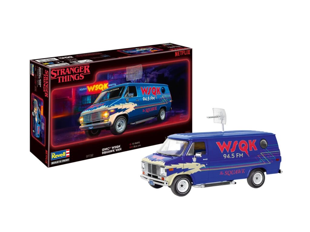 Stranger Things GMC Van Radio Squawk07732_01_1300x